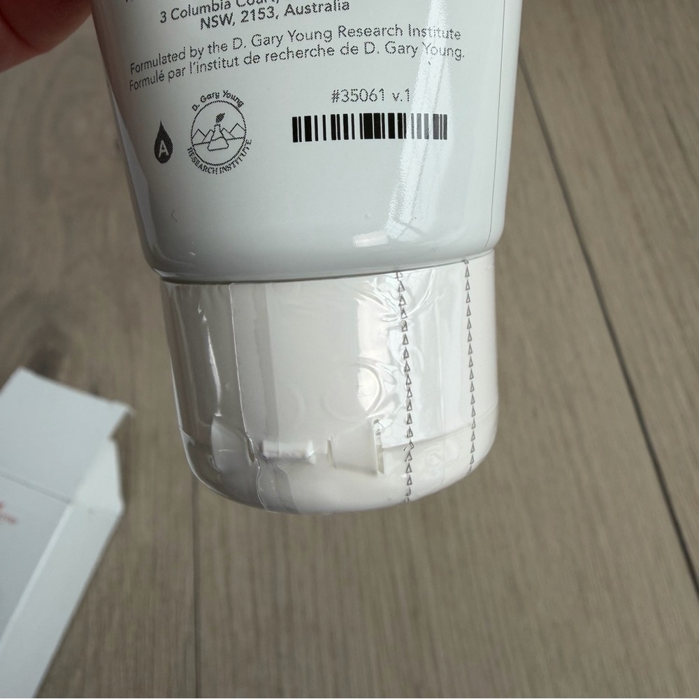 Young Living Charcoal Mask • NWT and Sealed! - Picture 4 of 4